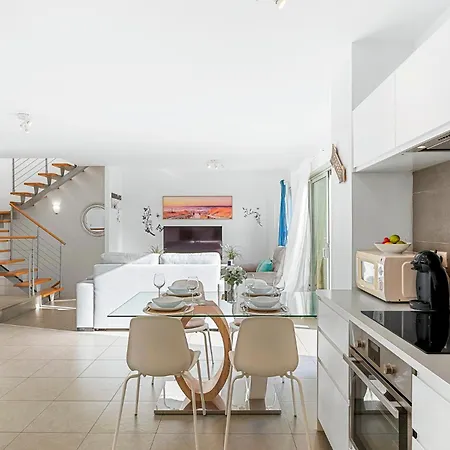 Medano4you Isa's Penthouse Apartment *
